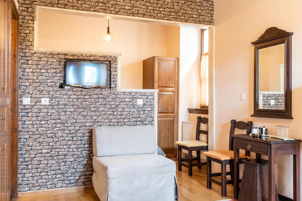 Kaza Guesthouse Димицана Екстериор снимка