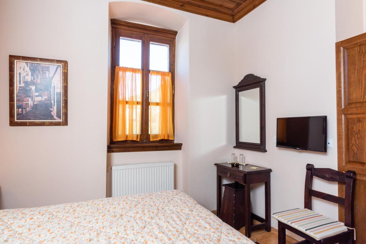 Kaza Guesthouse Димицана Екстериор снимка
