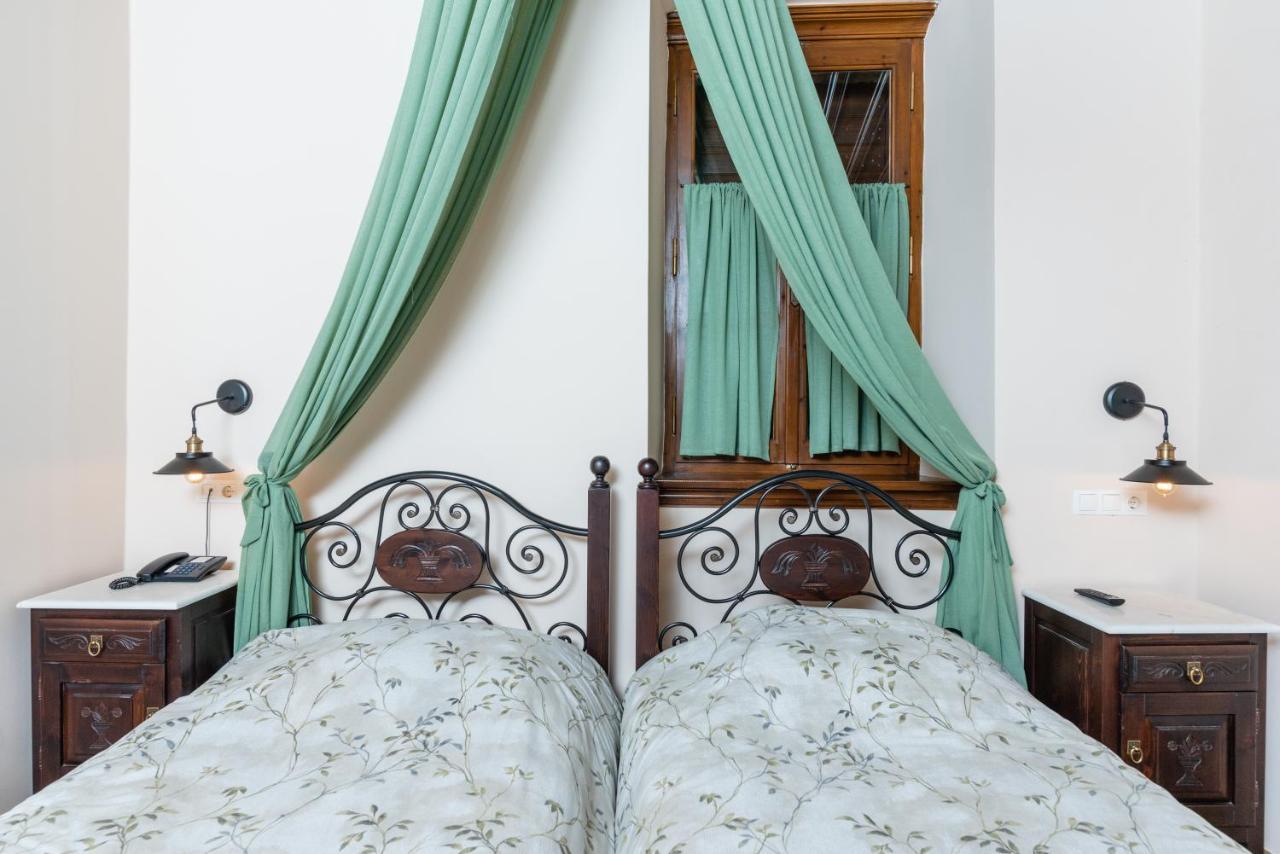 Kaza Guesthouse Димицана Екстериор снимка