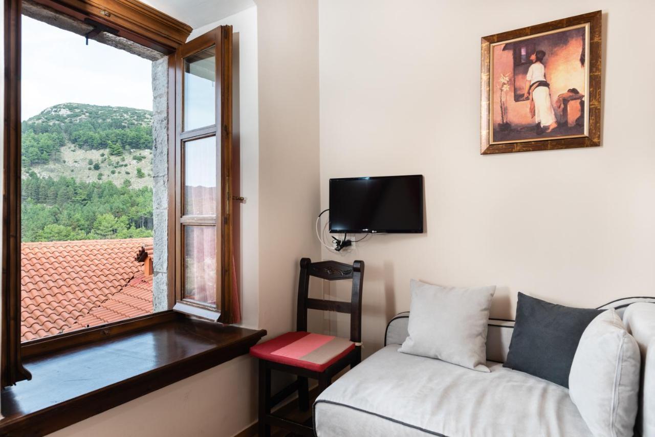 Kaza Guesthouse Димицана Екстериор снимка